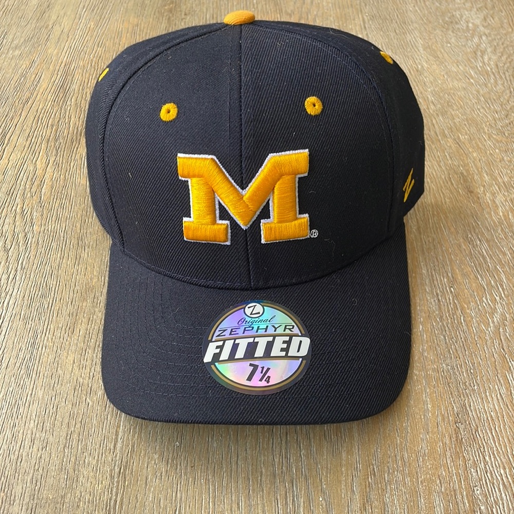 Zephyr hat